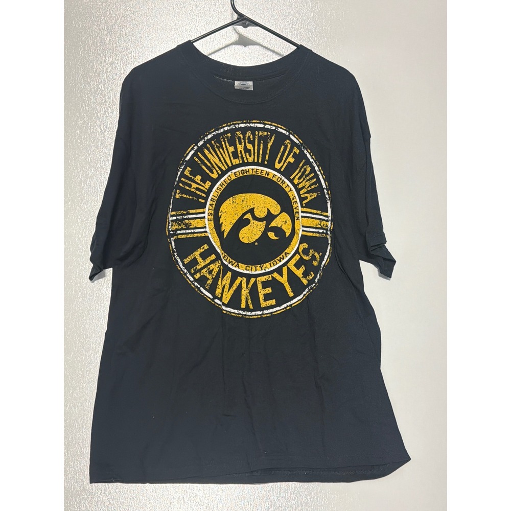 New Agenda University of Iowa Hawkeyes T-Shirt Mens XL Black NWT Collegiate Seal